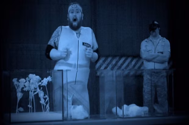 Total Blackout (2012-2013): Điểm đặc biệt của Total Blackout là người chơi phải hoàn thành các thử thách như xác định đồ vật bằng tay, mũi hoặc miệng, tìm vật phẩm hoặc đi từ điểm A đến điểm B trong bóng tối. Mỗi tập gồm 4 thí sinh, cạnh tranh giành lấy phần thưởng là 5.000 USD.