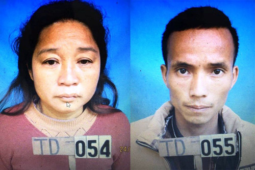 Hai đối tượng Lý và Khăm tại cơ quan điều tra.