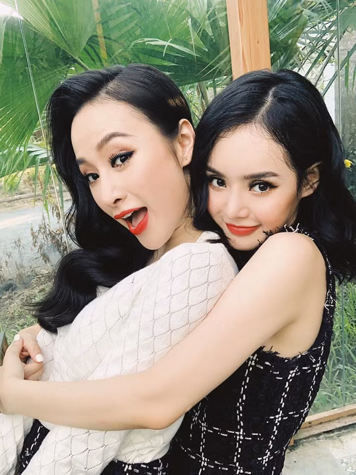 Ngoài làn da trắng sứ cùng vòng 1 nóng bỏng, Phương Trang sở hữu vòng eo con kiến là niềm mơ ước của nhiều cô gái.