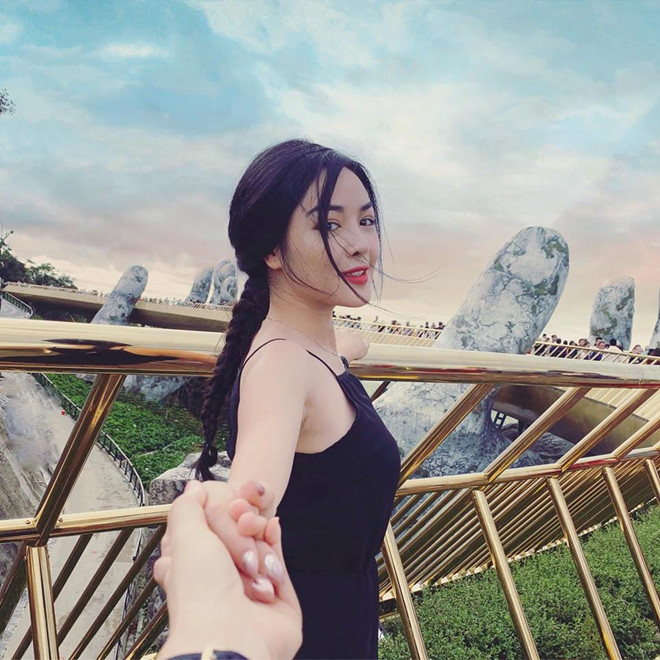 Nhiều người nhận xét rằng nếu chỉ nhìn hình ảnh hiện tại của Thanh Quỳnh, thật khó để tưởng tượng cô từng sở hữu vẻ ngoài kém sắc. 9X cũng thường tự nhận mình là cô gái may mắn khi được hỗ trợ thay đổi diện mạo. Câu chuyện về hành trình thay đổi và nghị lực của cô cũng truyền cảm hứng sống cho nhiều dân mạng.