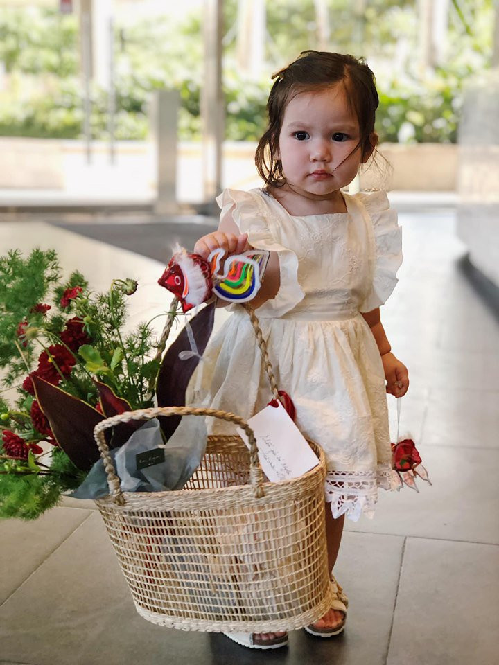 Con gai Ha Anh choi cau truot, bao mau co hanh dong dac biet