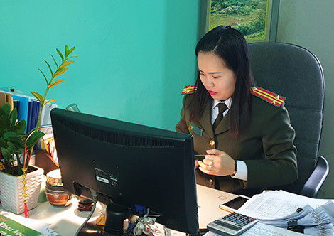 Nu dieu tra vien duy nhat trong chuyen an danh bac nghin ty