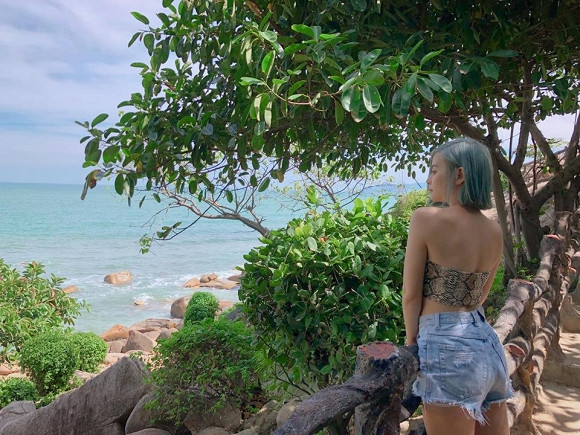 Chuyện tình cảm của cặp đôi được nhiều đồng nghiệp và fan ủng hộ. Nhiều người hâm mộ mong rằng Lê Thiện Hiếu sớm tính chuyện trăm năm với bạn gái.