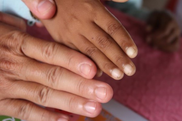 Gia dinh 4 con deu thiet mang khong ro nguyen nhan-Hinh-2