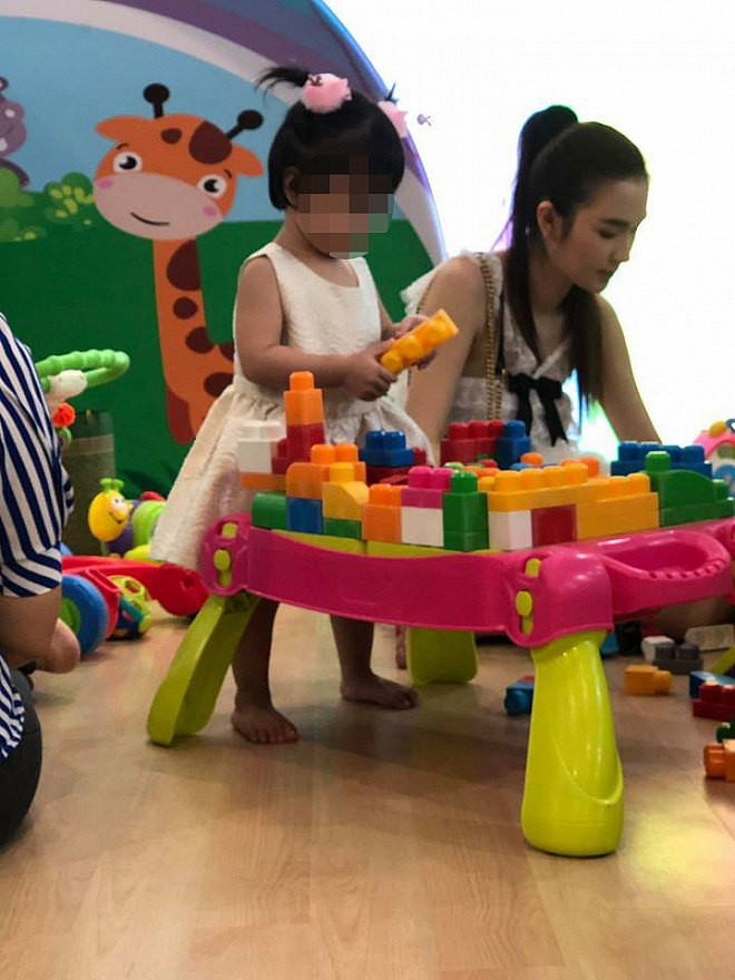 Hoc tro Pham Huong co con voi bac si Chiem Quoc Thai?