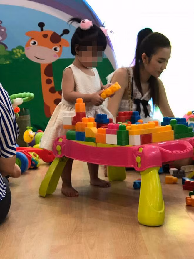 Hoc tro Pham Huong co con voi bac si Chiem Quoc Thai?