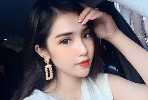 Nhan sắc nữ sinh mang hai dòng máu Việt - Trung gây “sốt” mạng Nhan sac nu sinh mang hai dong mau Viet - Trung gay “sot” mang