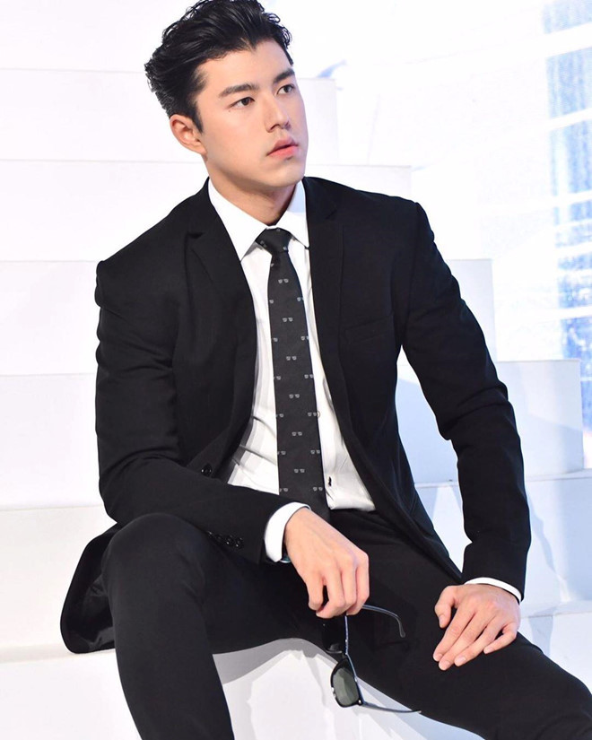 Bên cạnh sự phát triển trong nghệ thuật, Nine Naphat cũng là một trong những diễn viên có nhiều hoạt động thiện nguyện nhất nhì showbiz. Anh cùng cộng đồng fanclub Thái Lan thường xuyên tổ chức những chiến dịch làm từ thiện, giúp đỡ người nghèo và học sinh khó khăn tại quê nhà.