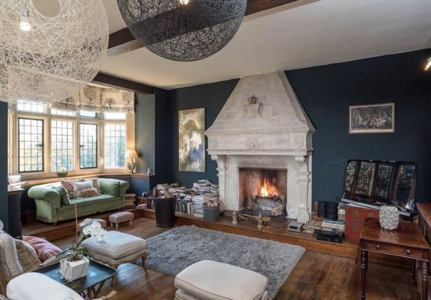 Lâu đài có những nét đẹp tao nhã của thời trung cổ nhưng chứa trong mình một quá khứ đen tối. Ảnh: Rightmove