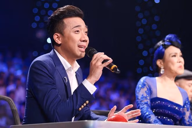 Là MC hoạt ngôn, nhiều kinh nghiệm làm nghề nhưng Trấn Thành vẫn không tránh khỏi sai sót. Trong đêm bán kết 5 của Vietnam's Got Talent năm 2016, khi nhận xét về tiết mục của dàn giao hưởng hợp xướng tôn giáo đến từ Hà Nội, anh vì nói nhanh đã hoán đổi câu chữ thành một cụm từ nhạy cảm.