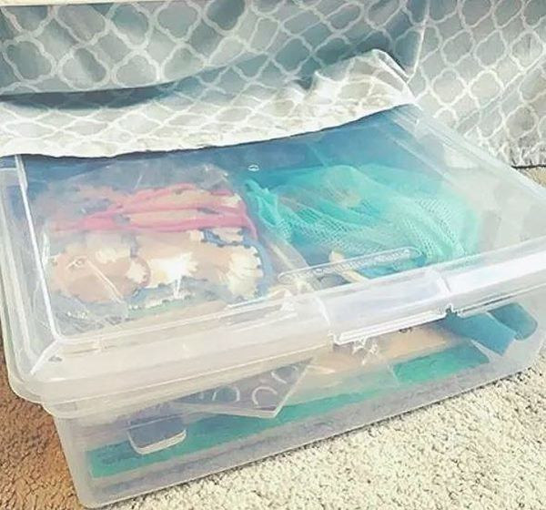 Hộp đựng đồ là bàn ăn.