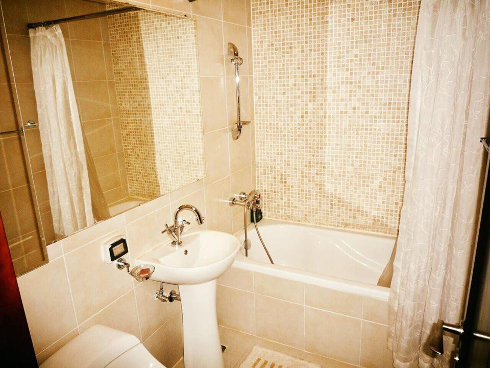 Không gian phòng tắm.