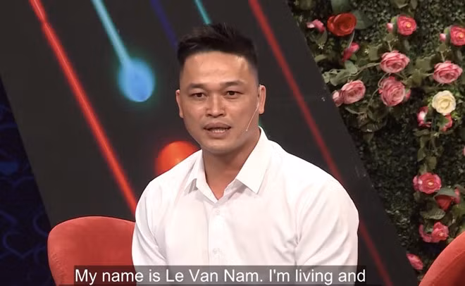 Trong lúc trình bày quan điểm về tình yêu, Văn Nam nói muốn cùng bạn gái xây dựng hạnh phúc gia đình, Thùy Dương lại liên tục đề cập tới vấn đề kinh tế. "Sau khi anh lấy vợ, nếu như vợ anh không đi làm, anh có đủ bản lĩnh nuôi được 2 vợ chồng, 2 đứa con, bên cạnh đó, anh phải chăm lo gửi tiền về cho bố mẹ bên nội, bên ngoại không?". Thùy Dương hỏi.