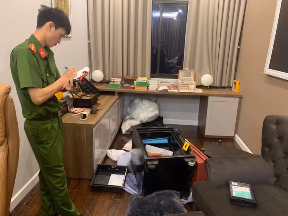 Trom dot nhap biet thu cua Nhat Kim Anh lay 5 ty nhung che kim cuong-Hinh-2