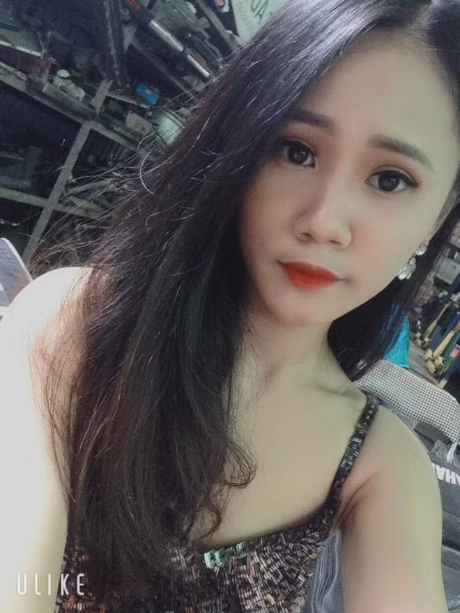 Theo lời Linh Nhi, những lúc chỉ có hai cô cháu, Lam Trang thường chia sẻ với cô những kiến thức về âm nhạc, chỉ ra những yếu điểm và giúp Linh Nhi khắc phục.