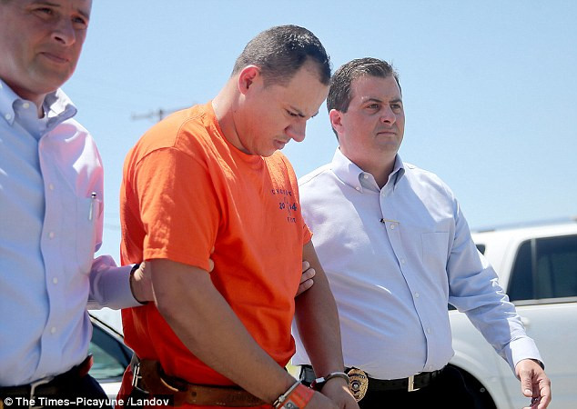 Nu sinh bi ke si tinh benh hoan giet hai da man vi ly do bat ngo