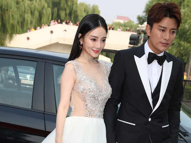 2 my nhan muoi mat vi bi vach tran ngoai tinh voi nhieu nguoi-Hinh-2