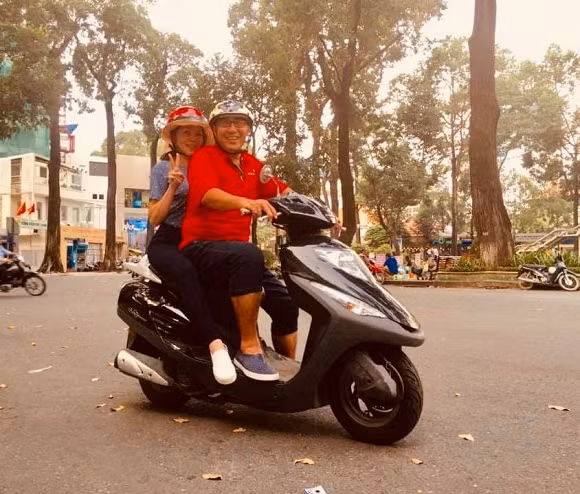 MC Quyen Linh ky niem 14 nam ngay cuoi voi loi nhan ngot ngao-Hinh-2