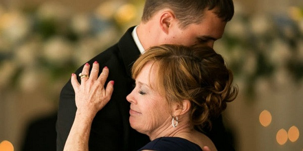 9 bai hoc quan trong me nhat dinh phai day con trai khi truong thanh