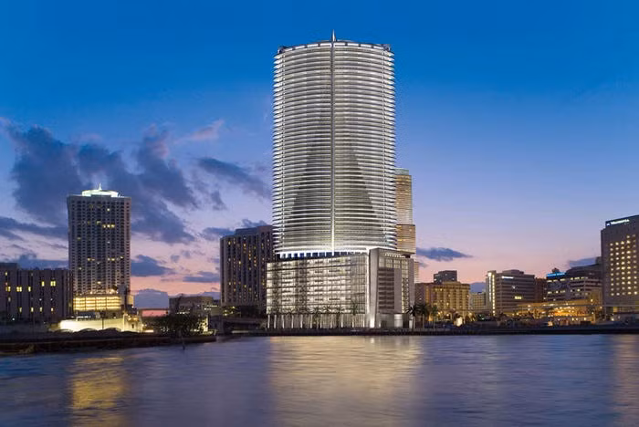 Amancio Ortega sở hữu Epic Residences ở thành phố Miami, bang Florida. Đây là một trong những khách sạn hạng sang tốt nhất nước Mỹ, được định giá 536 triệu USD. Ảnh: Epic Hotel.