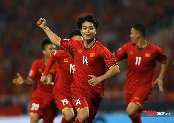 Cong Phuong va dang sau cuoc chia tay on ao voi Hoa Minzy-Hinh-2