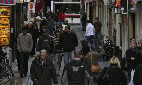 Gai mai dam o pho den do “khon don” vi khach du lich