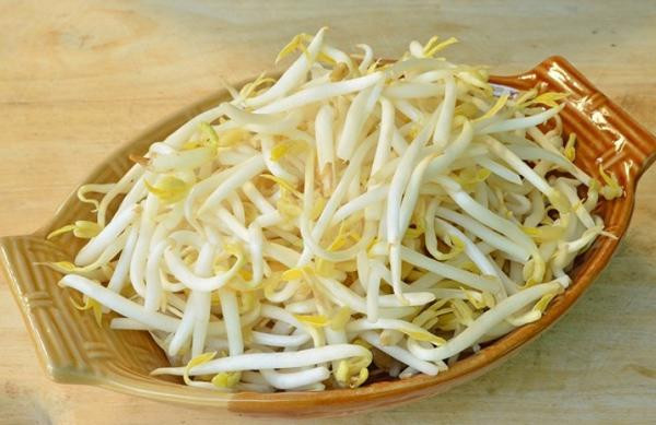 Nhac me nhung loai rau giup con tang chieu cao tu nhien vuot bac