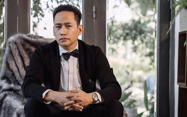 Hai năm trước, ca sĩ Duy Mạnh bị một thanh niên đấm vào mặt khi đang hát ở quán bar tại Quảng Trị. Khi gặp sự cố, anh vẫn bình tĩnh hoàn thành phần biểu diễn của mình và để lực lượng an ninh giải quyết vấn đề còn lại. Không những không làm to chuyện, giọng ca Kiếp đỏ đen còn tặng người thanh niên kia 2 triệu đồng để đi chữa trị vết thương trên mặt. Anh cho rằng vị khán giả này không được tỉnh táo nên mới hành xử như vậy.