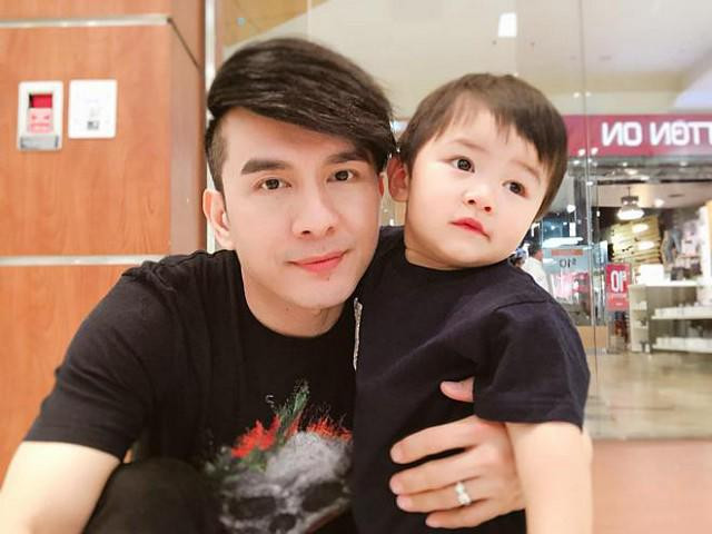 Dan Truong khoe con trai Thien Tu “chuan ban sao cua bo