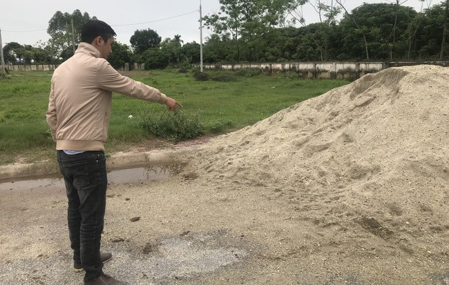 Nhan chung ke lai khoanh khac kinh hoang be trai 7 tuoi bi dan cho can tu vong