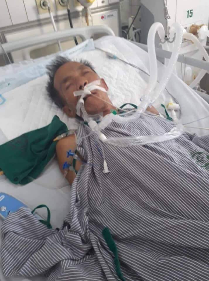 Cha dang nguy kich, con bi ke gia danh nhan vien ngan hang lua tien