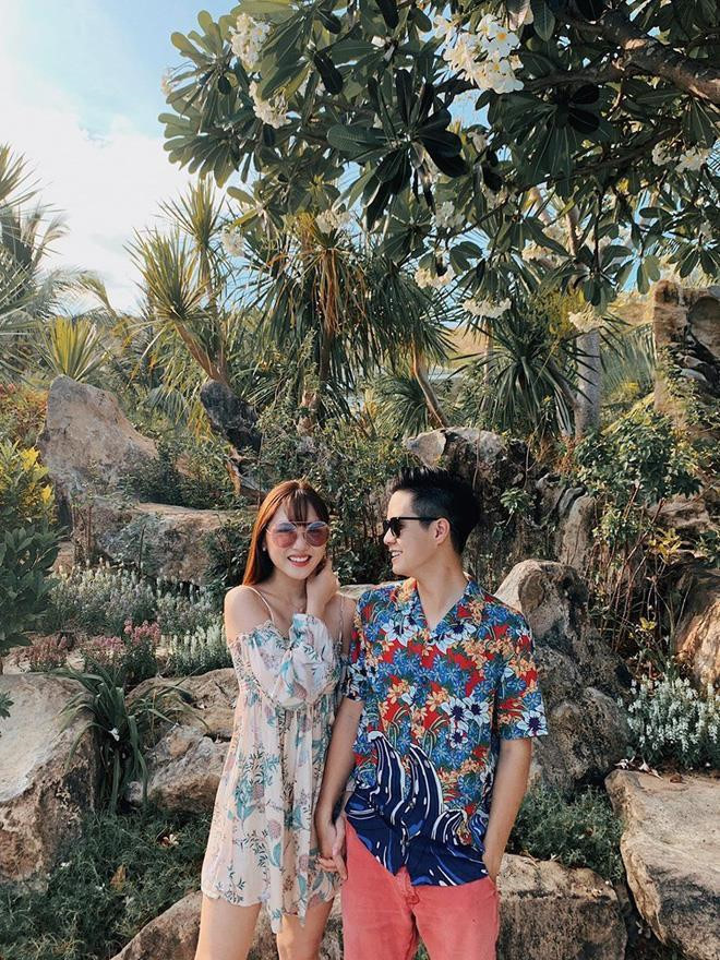 Đầu tháng 7 vừa qua, trên trang cá nhân, Chloe Nguyễn đăng tấm ảnh công khai bạn trai. Cô viết: "Just really, really glad we found each other" (tạm dịch: Thật vui vì chúng tôi đã tìm thấy nhau). Chia sẻ với Zing.vn, 9X cho biết người đàn ông trong bức hình là "nửa kia" của cô, tên Phạm Minh Trí (nickname Zim, 27 tuổi). Theo lời Chloe, bạn trai cô là người đàn ông nhẹ nhàng, luôn giúp cô rất nhiều điều, đặc biệt là cách cân bằng cuộc sống.