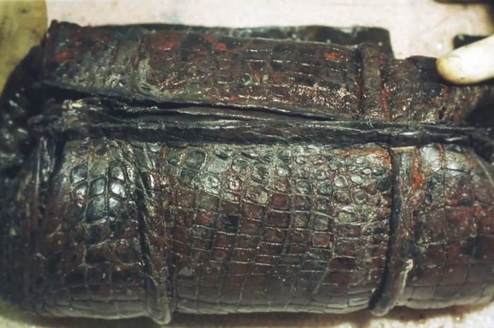 Bi an cau chuyen sau cac mon do tim thay tren tau Titanic-Hinh-3