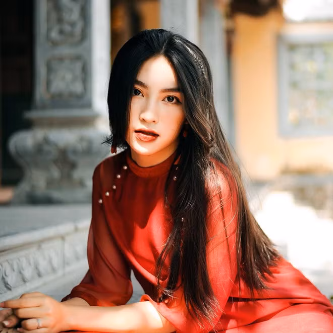 Sau khi tốt nghiệp, nữ sinh quê Hà Tĩnh muốn chuyển hướng sang học diễn xuất. Cô chia sẻ mình sẵn sàng thử sức với các cuộc thi nhan sắc nếu có cơ hội.