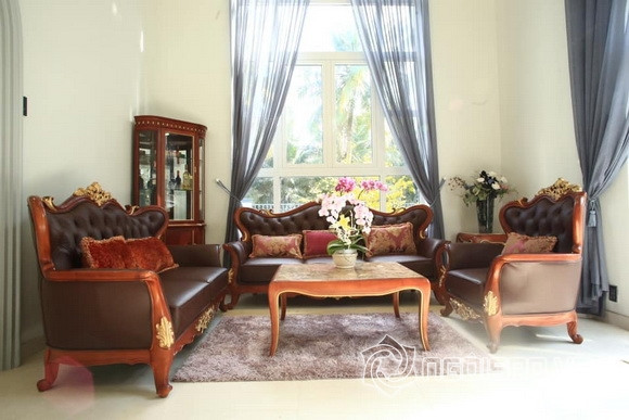 Đoàn Minh Tài được biết đến là một người mẫu tên tuổi của làng mẫu TP. Hồ Chí Minh, sau thời gian dài hoạt động nghệ thuật, anh bén duyên với điện ảnh. Ghi dấu ấn qua những vai chính phản diện, cá tính quyết liệt trong các phim như: Dốc sương mù, Ngày hôm qua, Vết sẹo, Trang trại hoa hồng… Hiện tại anh là diễn viên chính của sân khấu kịch Hoàng Thái Thanh, là đại sứ, đồng sáng lập cho “Quỹ từ thiện Kết nối nụ cười trái tim” của BS Võ Thành Trung làm chủ tịch. Ngoài ra chàng diễn viên điển trai gốc Bến Tre còn là giám đốc đối ngoại của Viện thẩm mỹ La ratio, MC, giám khảo cho các cuộc thi nhan sắc trong và ngoài nước.