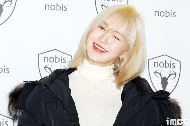 Hầu hết cư dân mạng đều dành lời khen ngợi cho hình ảnh vừa mang nét trẻ trung, tươi mới, vừa có sự ngọt ngào, đáng yêu của nữ ca sĩ 25 tuổi. Người hâm mộ hy vọng Wendy sẽ được tham dự nhiều sự kiện hơn nữa trong tương lai. Điều này sẽ giúp cô có cơ hội thể hiện phong cách và màu sắc đa dạng của bản thân.