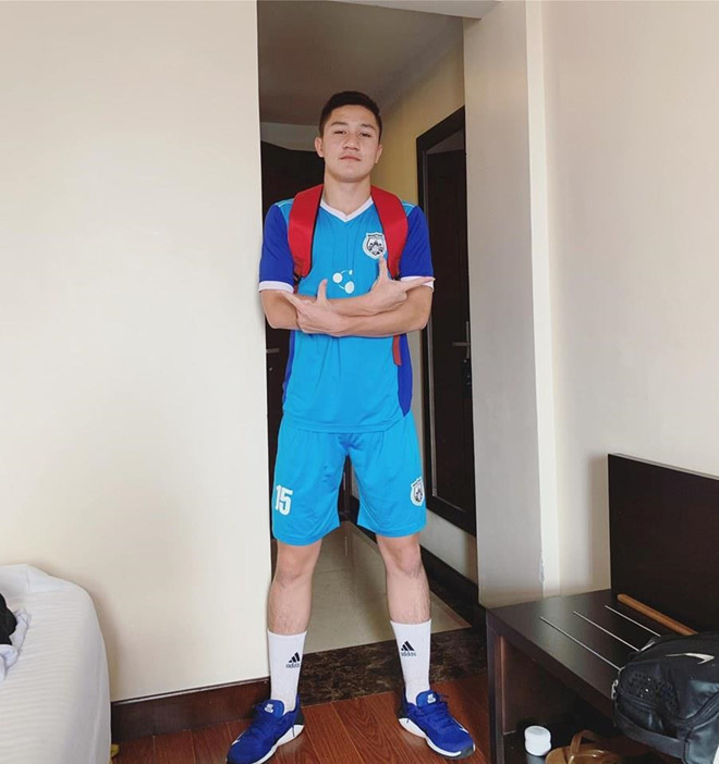 Mùa giải 2019, Duy Kiên cùng 4 cầu thủ khác cùng sinh năm 2000 của lò đào tạo HAGL được Phố Hiến FC (Hưng Yên) mượn. Đây là cơ hội để các cầu thủ trẻ của đội bóng phố Núi rèn luyện trước khi được gọi về cống hiến cho đội 1.