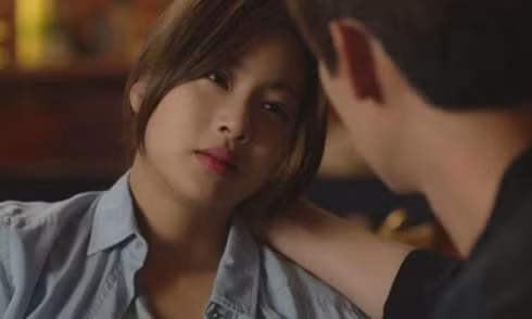 Khong giu duoc minh luc say ruou de roi dang cay khi sinh con