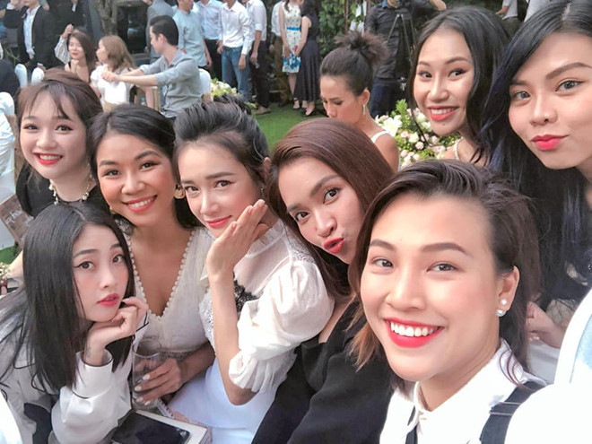 Nha Phuong, Hoang Oanh va Ai Phuong gay chu y trong le cuoi ban than