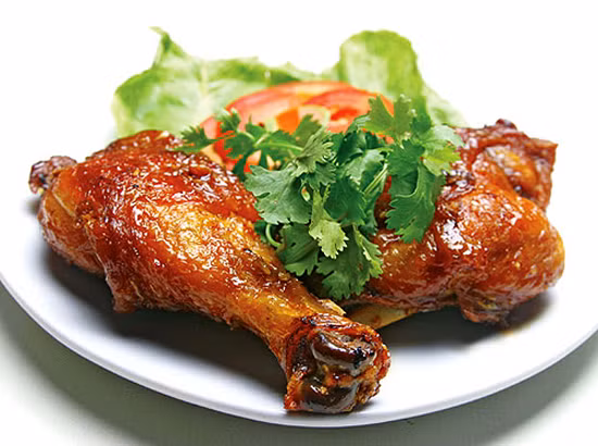 Bỏ gia vị thần thánh này vào nướng gà, món ăn thơm ngon nức mũi - Hình 2 Bo gia vi than thanh nay vao nuong ga, mon an thom ngon nuc mui-Hinh-2