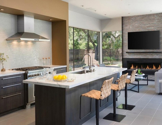 Phòng bếp bài trí đơn giản, tạo thuận tiện trong việc sử dụng.