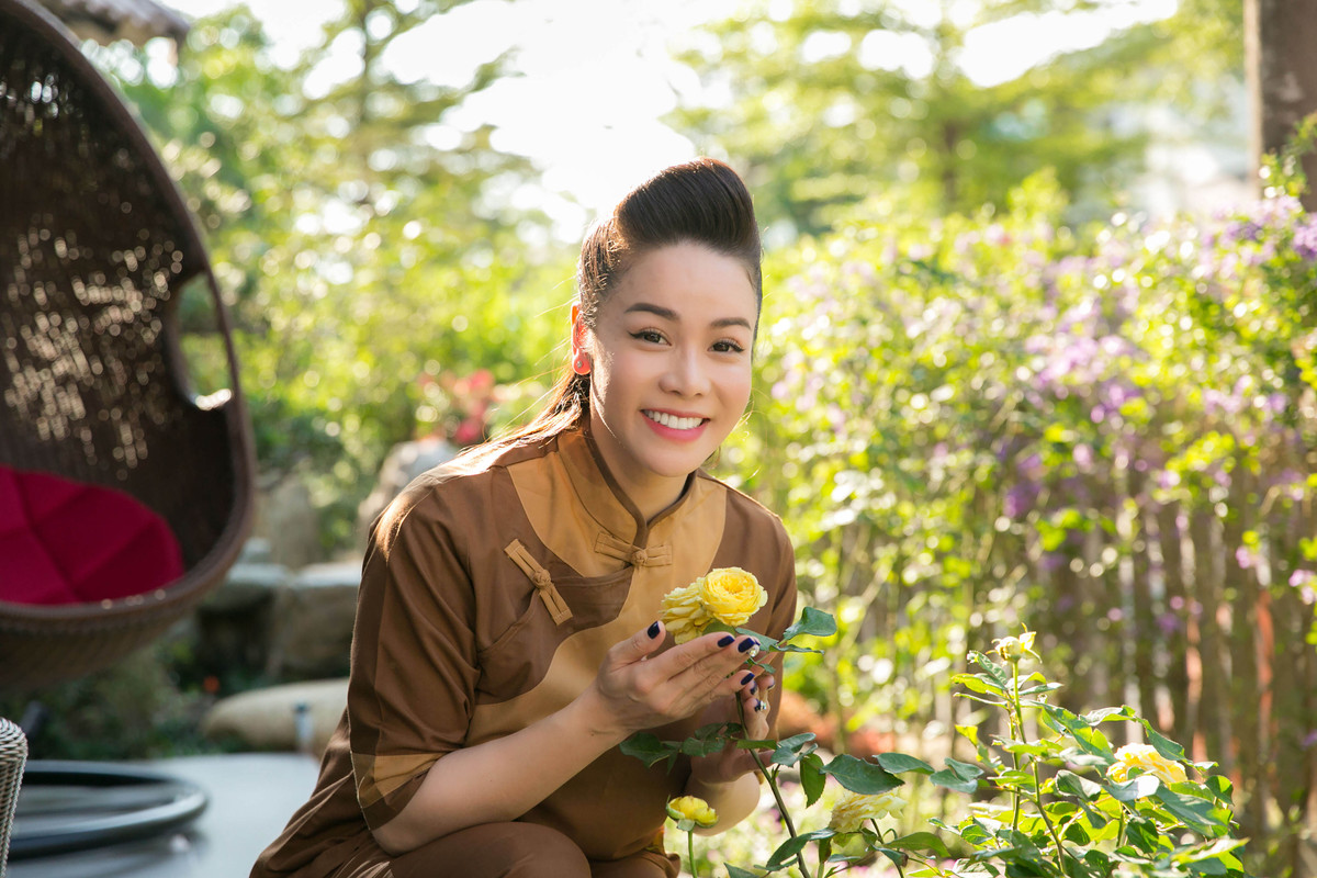 Trong năm nay, nữ ca sĩ cũng bật mí ngoài phát triển kinh doanh ra thị trường quốc tế, trong lĩnh vực nghệ thuật cô cũng đang tìm kiếm kịch bản phù hợp để trở lại với diễn xuất.