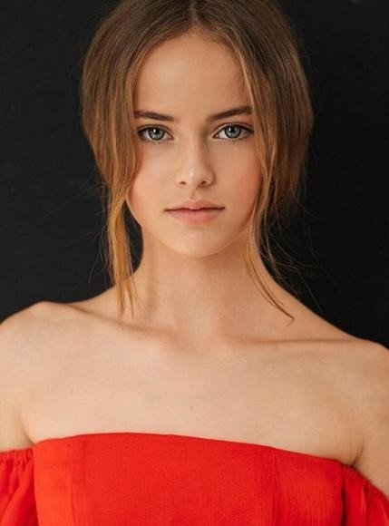 Vẻ đẹp trong sáng, hút mọi ánh nhìn của Kristina. Kristina cũng thử sức với lĩnh vực phim ảnh với bộ phim đầu tiên là The Russian Bride.