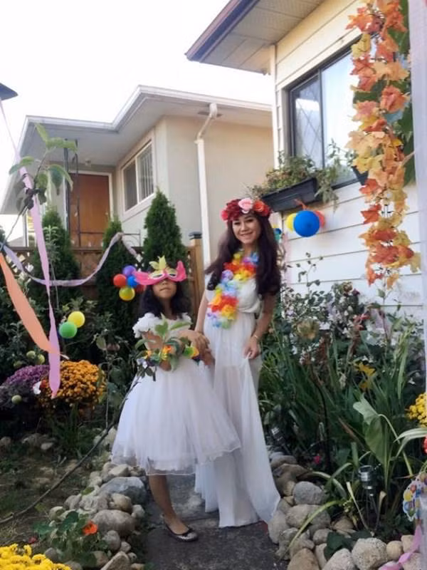 2 bên đường cô kè bằng đá cuội loại to, vừa đẹp vừa mộc mạc.