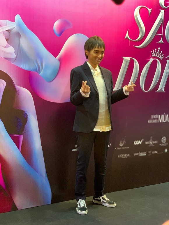 Ly do Hoa hau Huong Giang bat ngo 'tro lai lam con trai'-Hinh-3