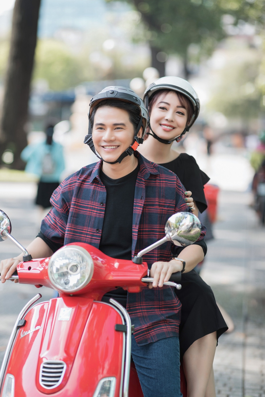 Chuyen doi cua MC dien trai la dai su ao dai Viet Nam 2019-Hinh-2