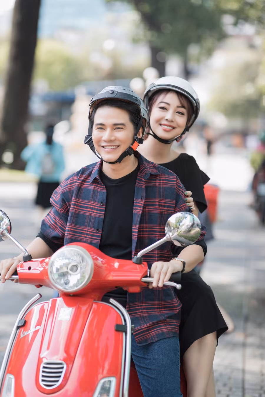 Chuyen doi cua MC dien trai la dai su ao dai Viet Nam 2019-Hinh-2