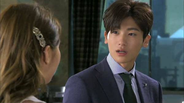 Chong ngoai tinh khoc thet truoc man 