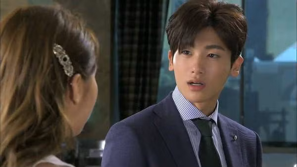 Chong ngoai tinh khoc thet truoc man 