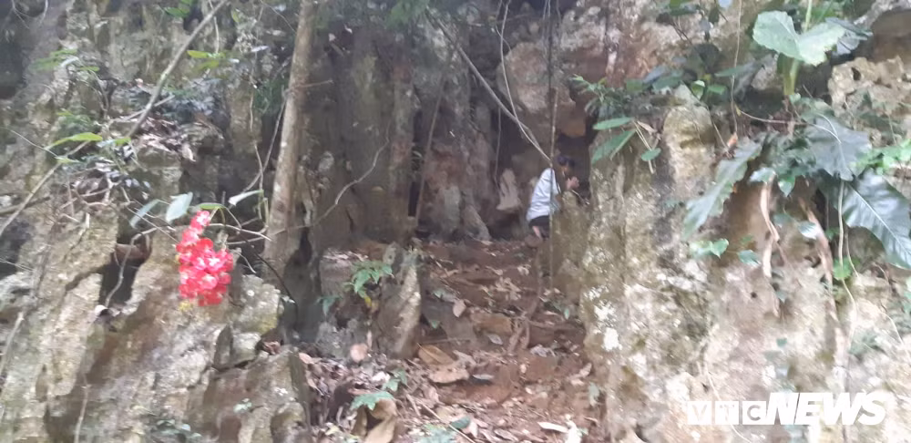 Chuyen co that ve hang dong bi an chua kho bau o Son La-Hinh-4